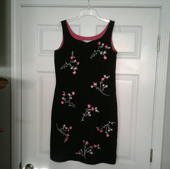 Jullian Jones Dresses & Skirts - Beautiful black Jillian Jones dress